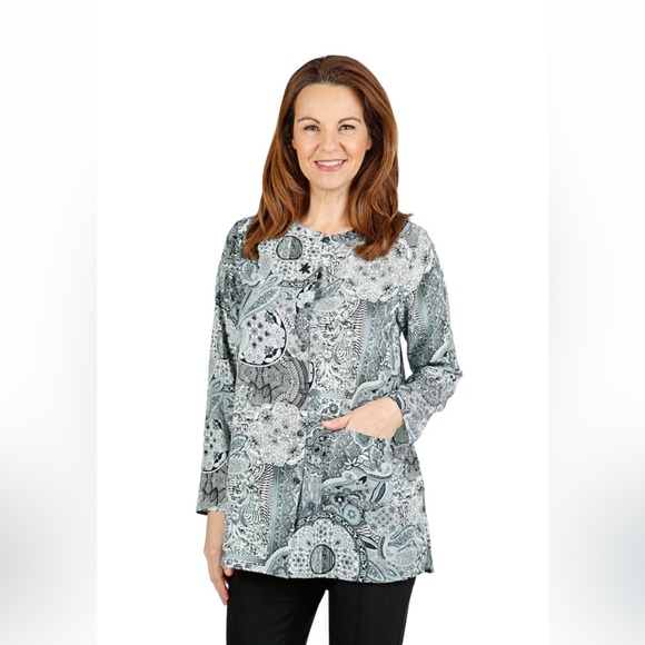 NWT-Joan Rivers, Classics Collection, Print Textured Blouse, Long Sleeves - Picture 1 of 11